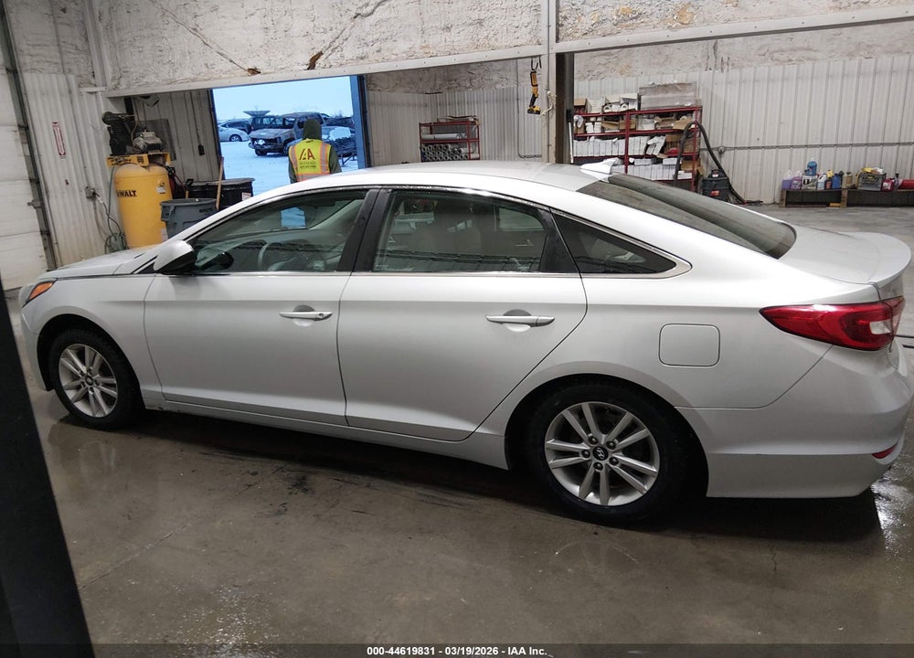 2017 HYUNDAI SONATA VIN: 5NPE24AF8HH574550