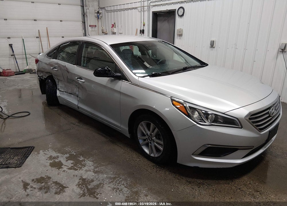 2017 HYUNDAI SONATA VIN: 5NPE24AF8HH574550