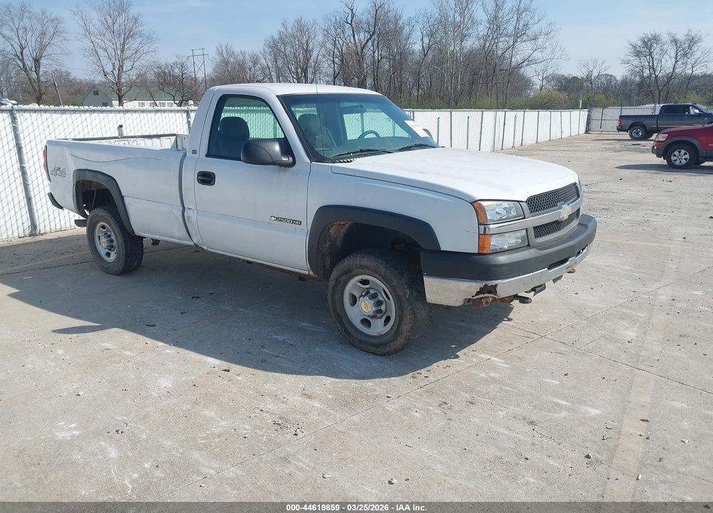 2004 CHEVROLET SILVERADO 2500HD WORK TRUCK VIN: 1GCHK24U74E192712