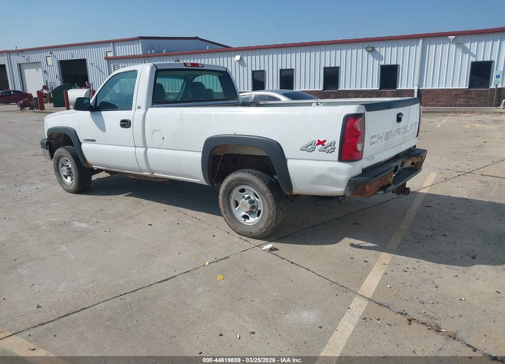 2004 CHEVROLET SILVERADO 2500HD WORK TRUCK VIN: 1GCHK24U74E192712