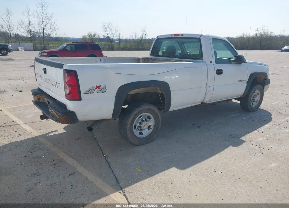 2004 CHEVROLET SILVERADO 2500HD WORK TRUCK VIN: 1GCHK24U74E192712