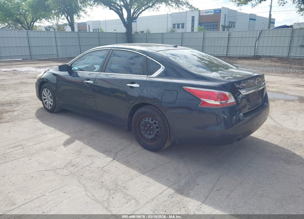 2015 NISSAN ALTIMA 2.5 S VIN: 1N4AL3AP7FN325111