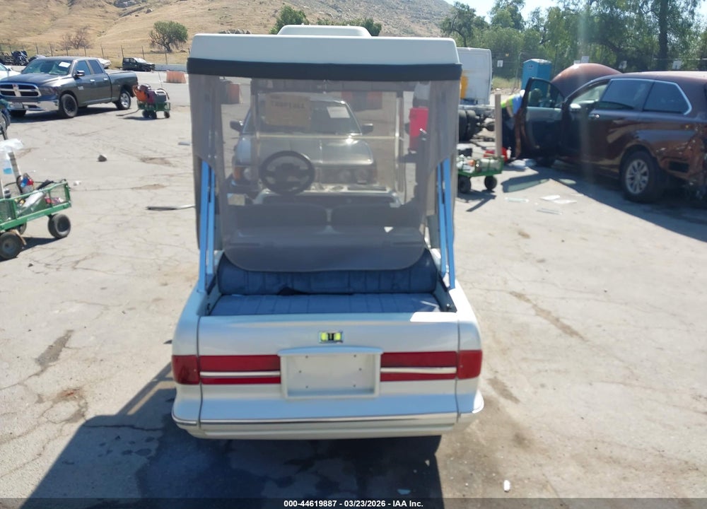 2001 WESTERN ELEGANTE I VIN: 14V5511121W021000