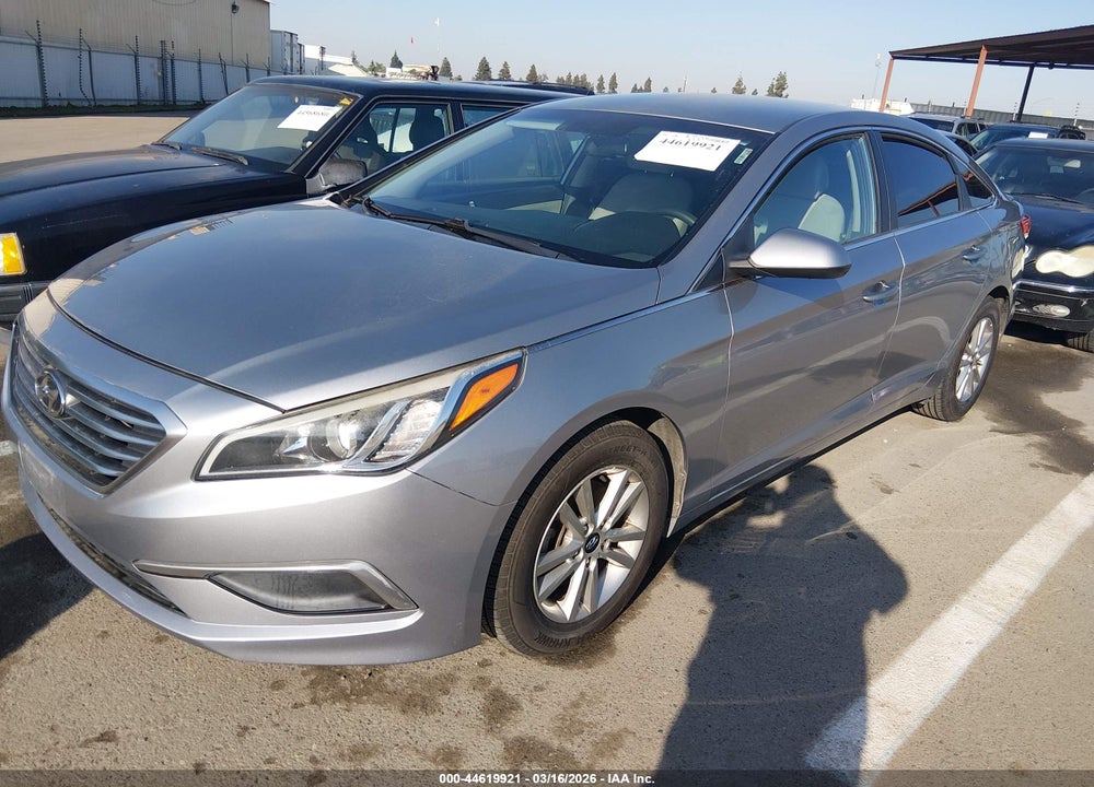 2016 HYUNDAI SONATA SE VIN: 5NPE24AF1GH263704