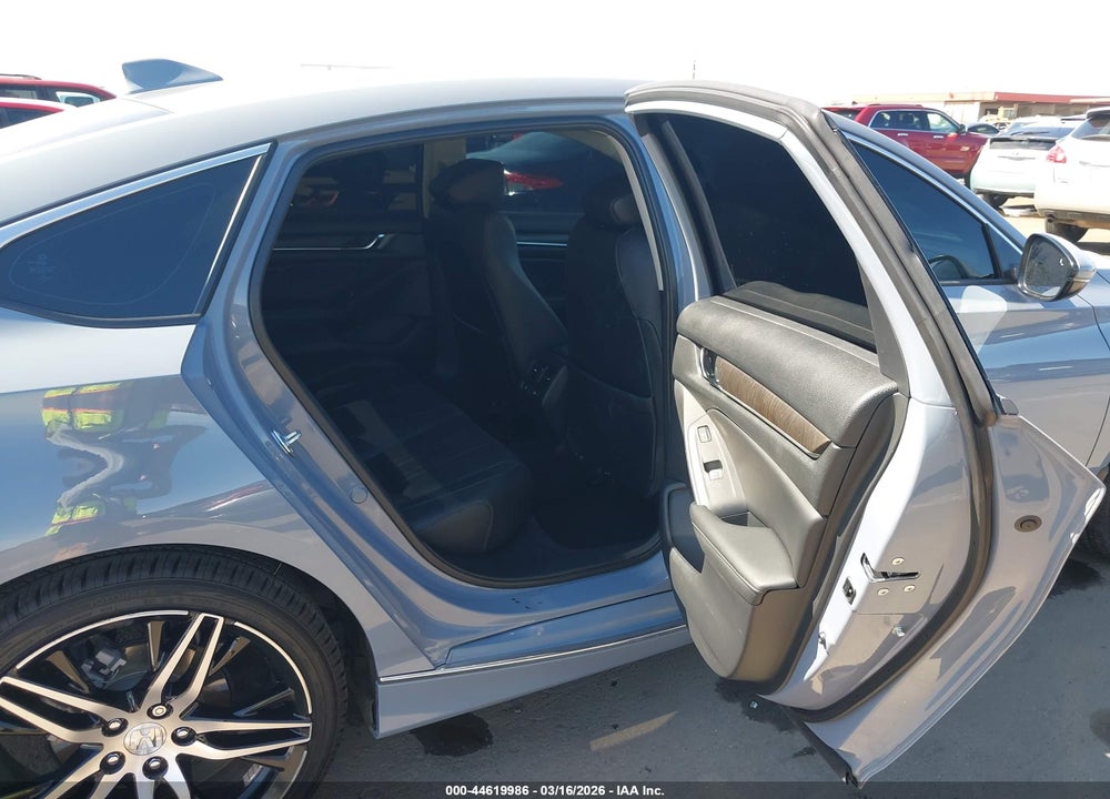 2022 HONDA ACCORD HYBRID TOURING VIN: 1HGCV3F90NA029152