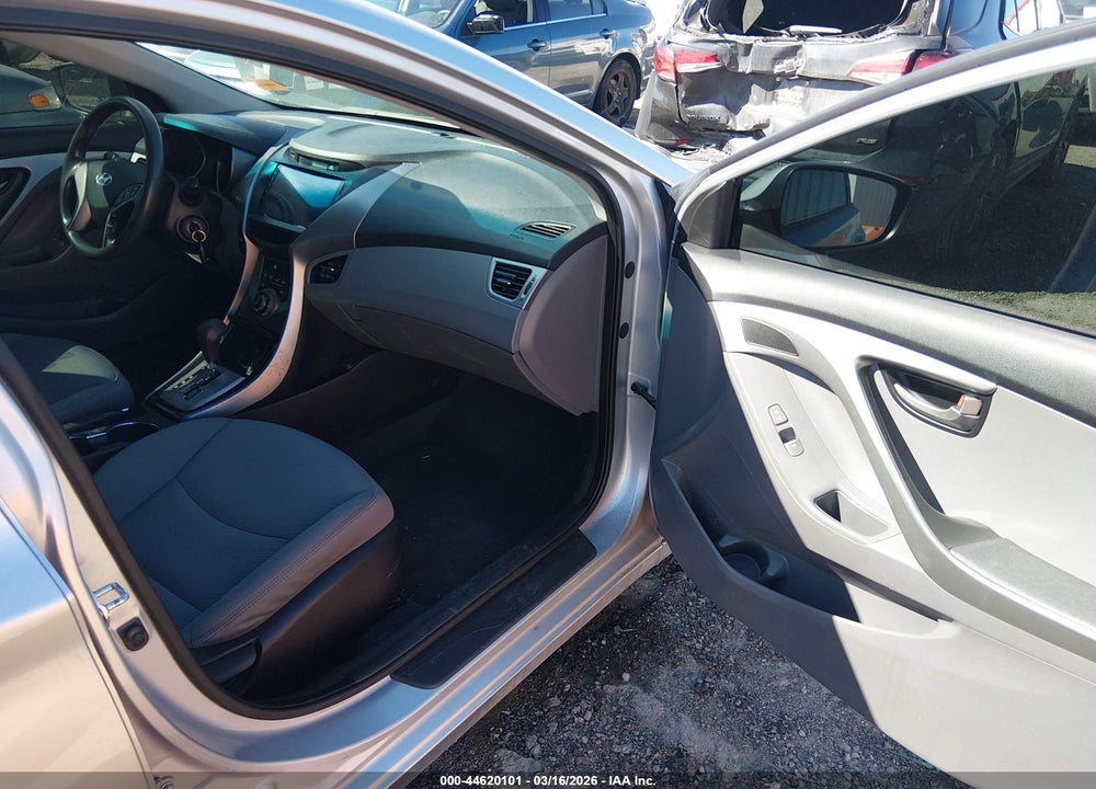 2013 HYUNDAI ELANTRA GLS VIN: 5NPDH4AE1DH372242