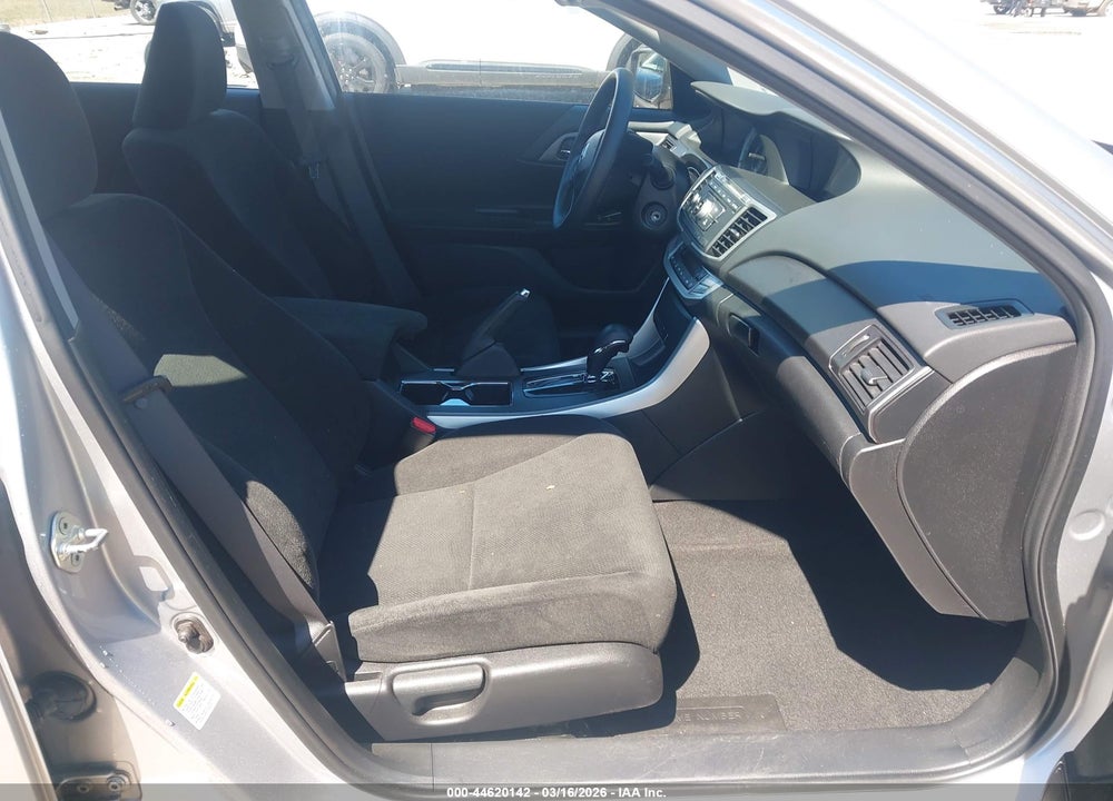 2013 HONDA ACCORD LX VIN: 1HGCR2F35DA130860