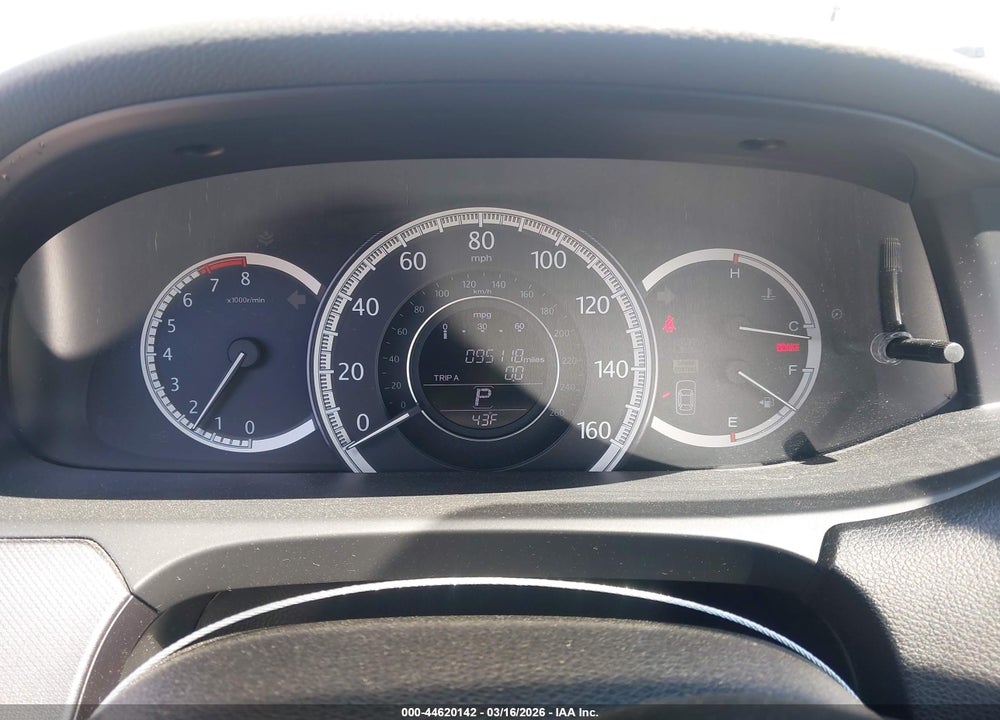 2013 HONDA ACCORD LX VIN: 1HGCR2F35DA130860