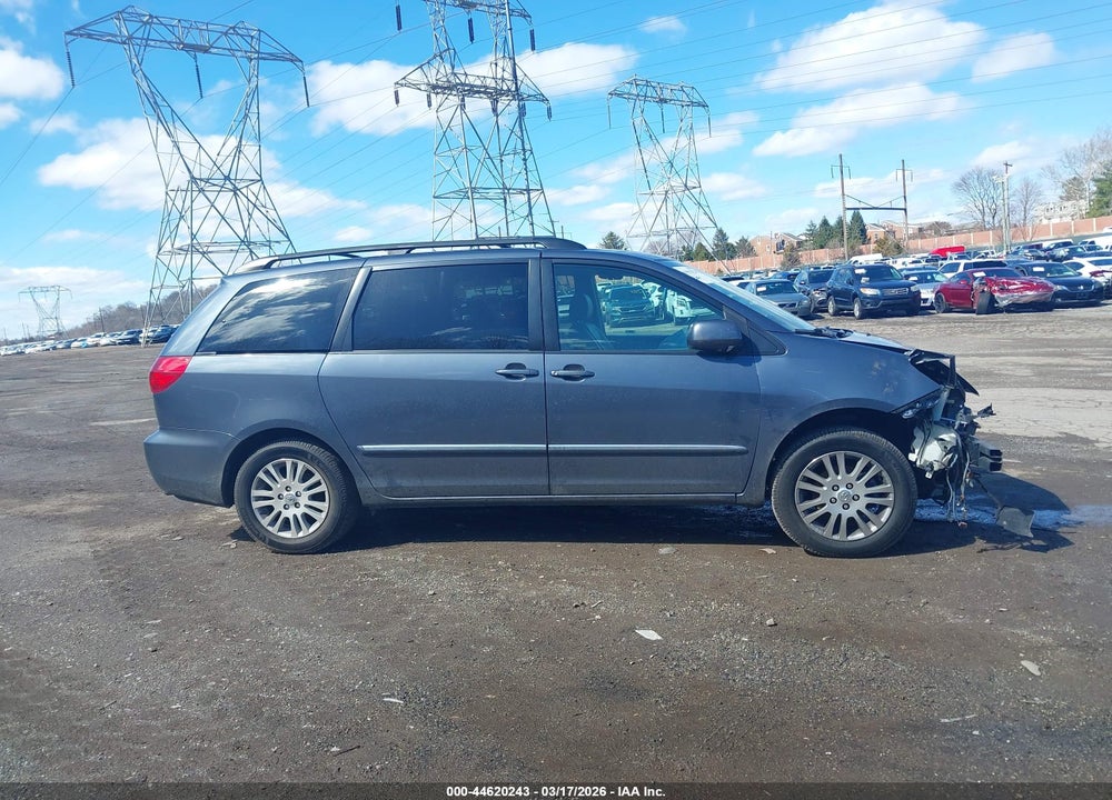 2008 TOYOTA SIENNA LIMITED VIN: 5TDZK22C18S215643