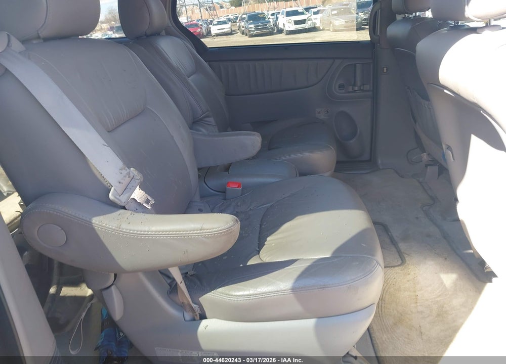 2008 TOYOTA SIENNA LIMITED VIN: 5TDZK22C18S215643