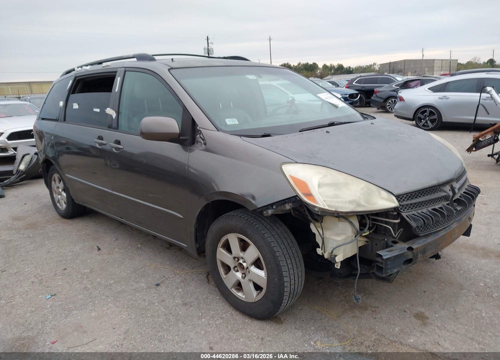2005 TOYOTA SIENNA XLE VIN: 5TDZA22C15S235356