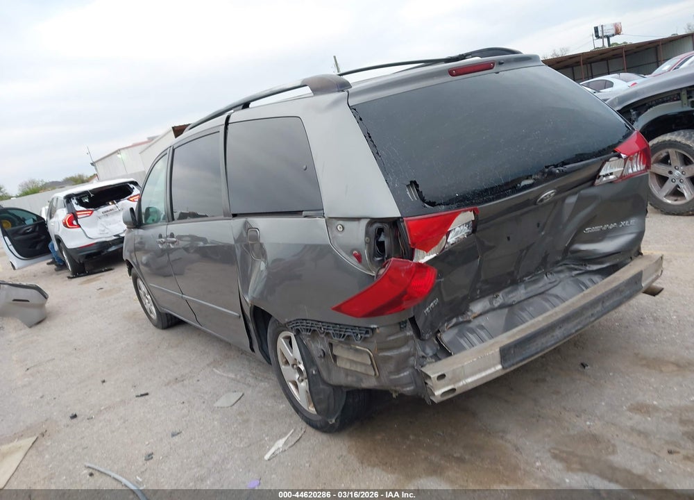 2005 TOYOTA SIENNA XLE VIN: 5TDZA22C15S235356