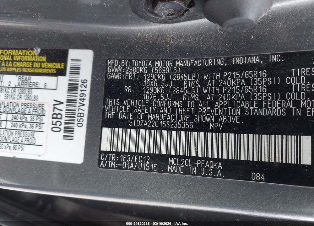 2005 TOYOTA SIENNA XLE VIN: 5TDZA22C15S235356