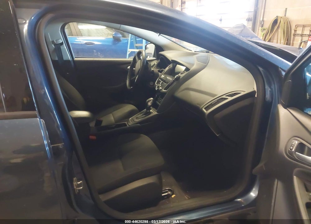 2018 FORD FOCUS SEL VIN: 1FADP3H24JL285702