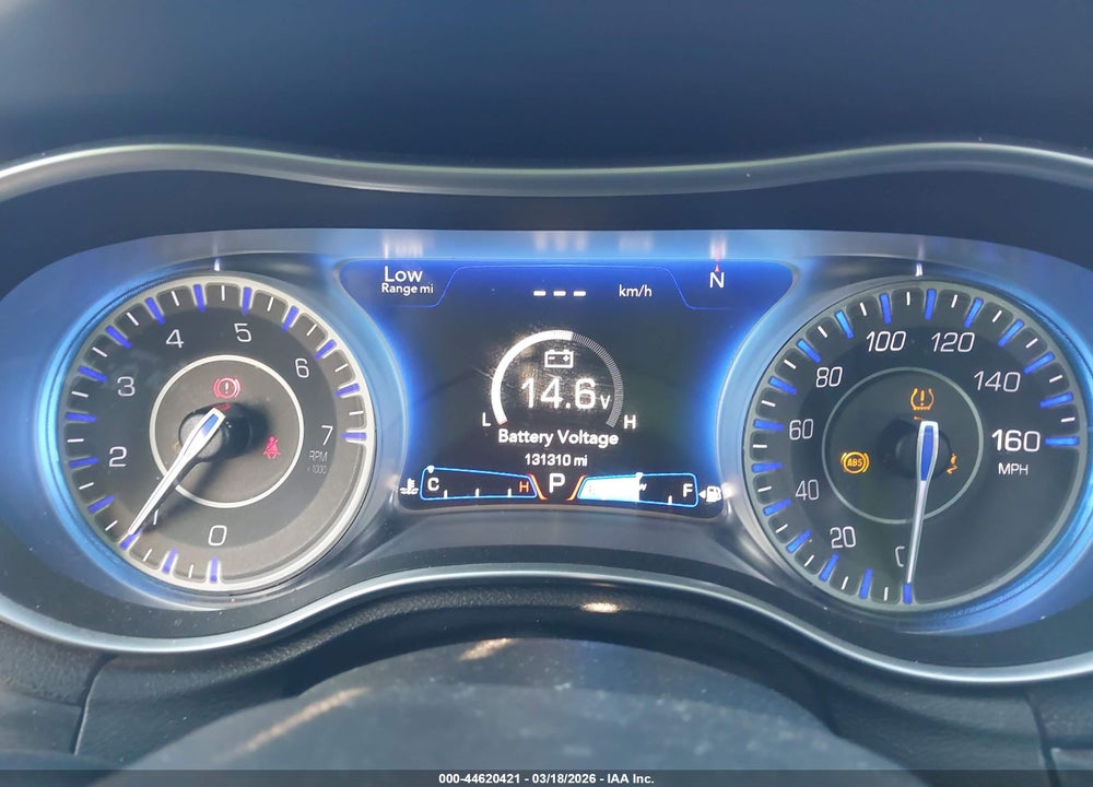 2015 CHRYSLER 300 TOURING VIN: 2C3CCARG8FH873028
