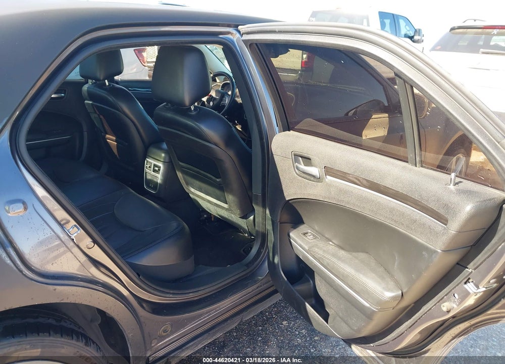 2015 CHRYSLER 300 TOURING VIN: 2C3CCARG8FH873028