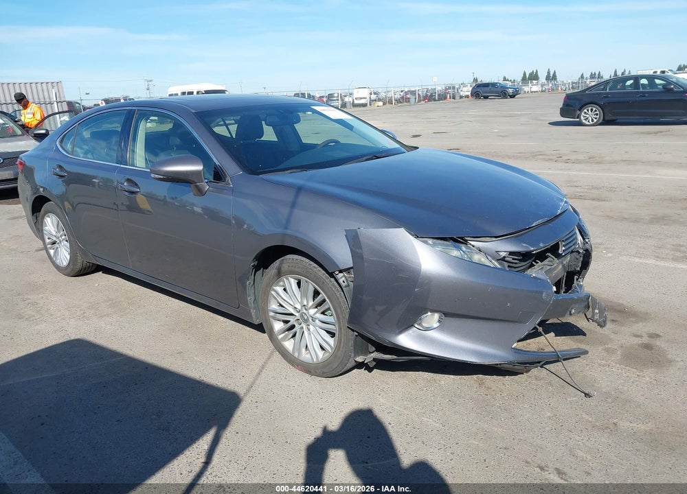 2013 LEXUS ES 350 VIN: JTHBK1GGXD2007302