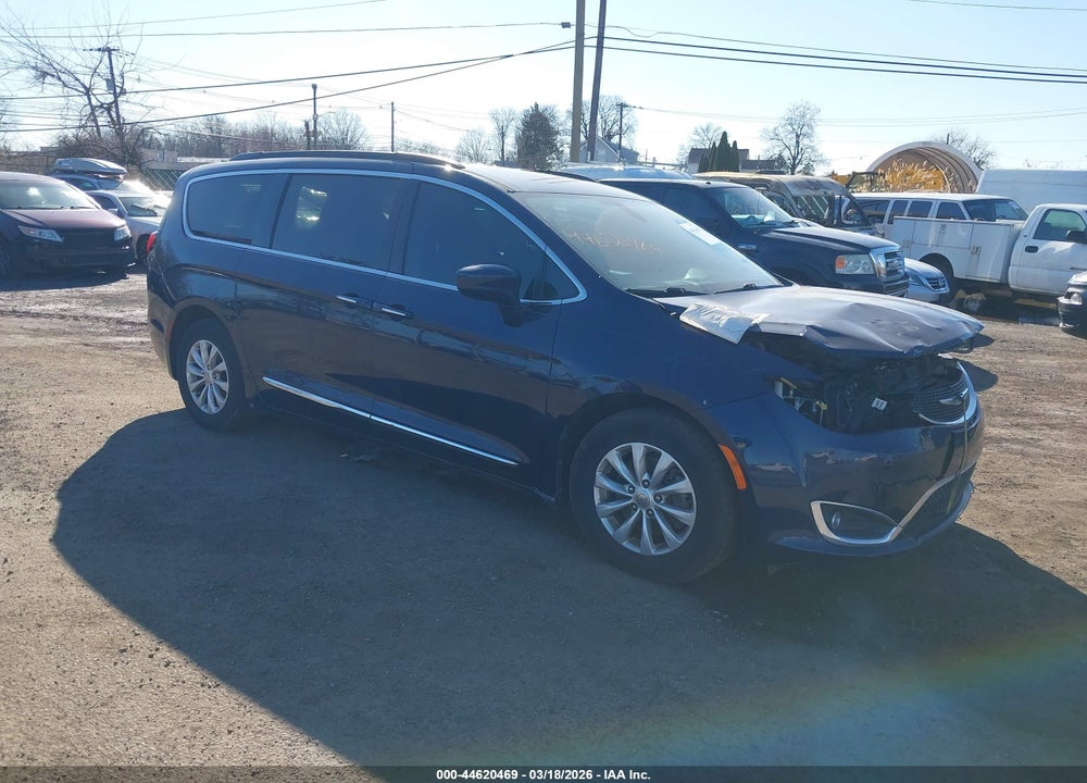 2017 CHRYSLER PACIFICA TOURING-L VIN: 2C4RC1BG0HR588093