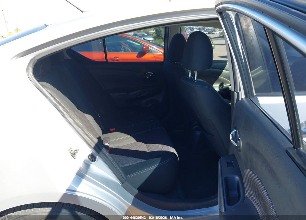 2018 NISSAN VERSA 1.6 SV VIN: 3N1CN7AP2JK397825