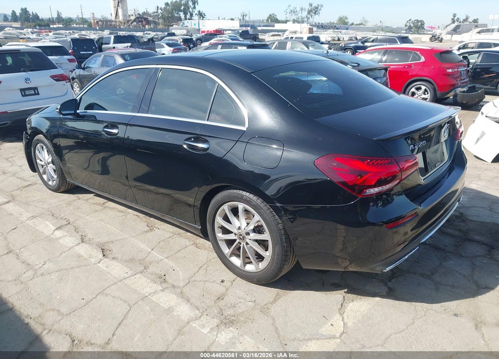 2019 MERCEDES-BENZ A 220 VIN: WDD3G4EB9KW001387