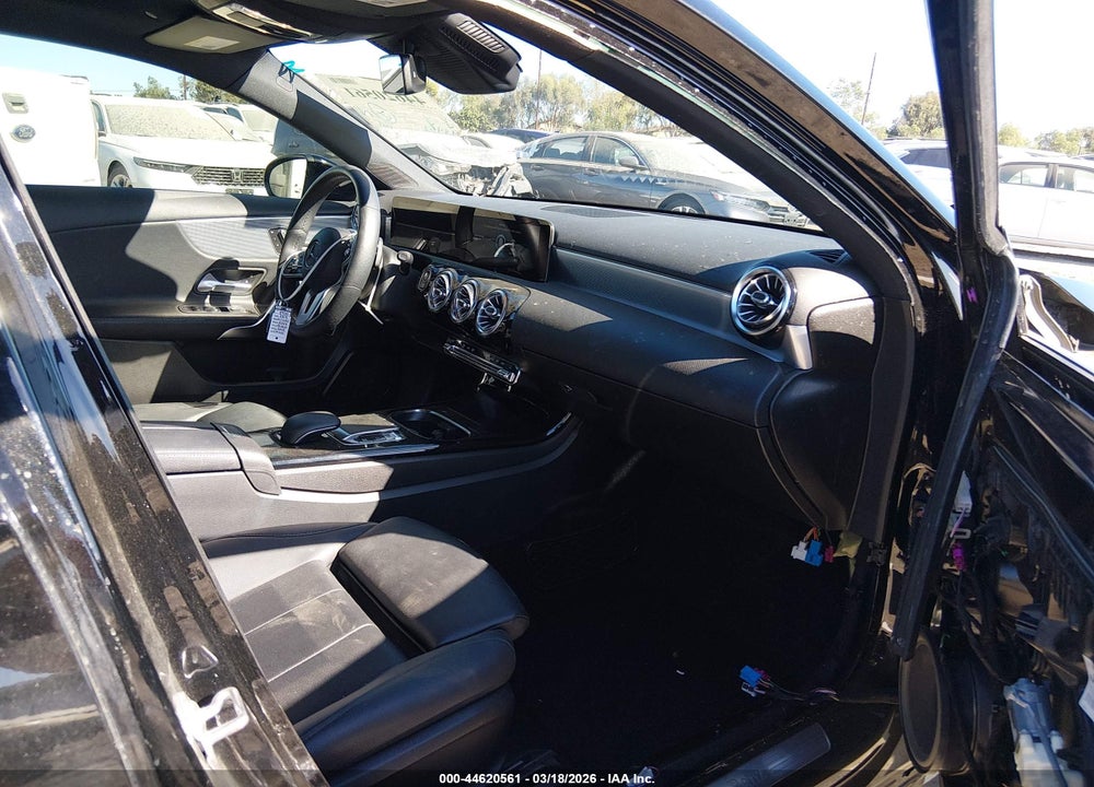 2019 MERCEDES-BENZ A 220 VIN: WDD3G4EB9KW001387