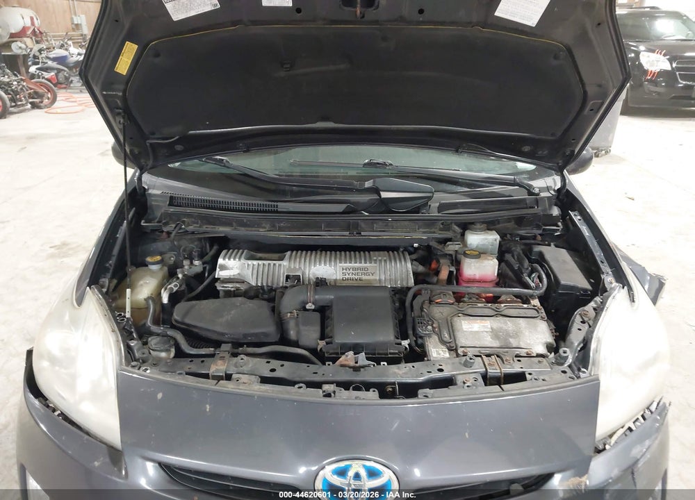 2011 TOYOTA PRIUS THREE VIN: JTDKN3DU4B1372124