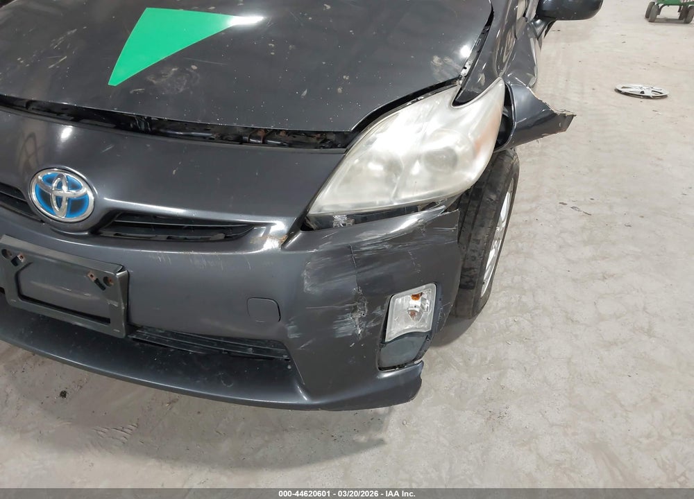 2011 TOYOTA PRIUS THREE VIN: JTDKN3DU4B1372124