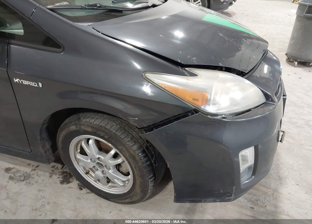 2011 TOYOTA PRIUS THREE VIN: JTDKN3DU4B1372124