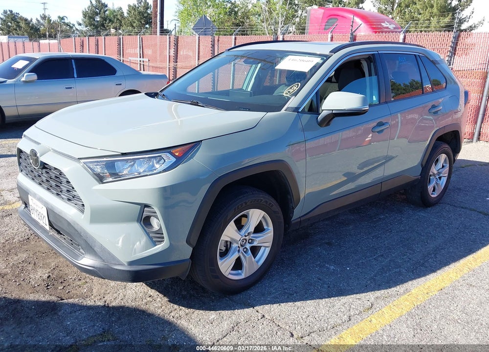 2021 TOYOTA RAV4 XLE VIN: 2T3W1RFV8MW110102