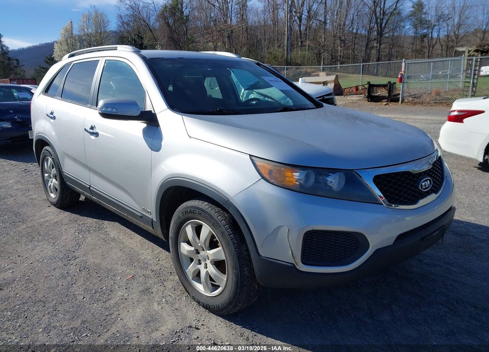 2012 KIA SORENTO LX V6 VIN: 5XYKTDA25CG248217