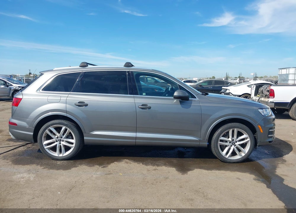 2017 AUDI Q7 3.0T PREMIUM VIN: WA1VAAF7XHD027850