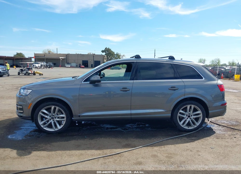 2017 AUDI Q7 3.0T PREMIUM VIN: WA1VAAF7XHD027850
