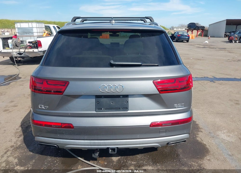 2017 AUDI Q7 3.0T PREMIUM VIN: WA1VAAF7XHD027850