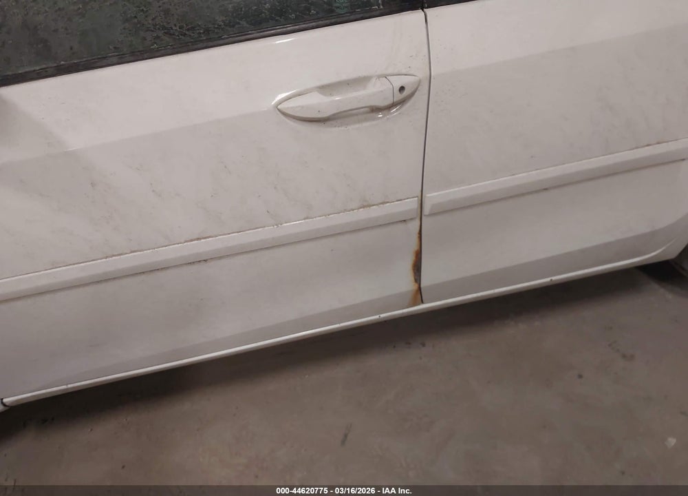 2014 TOYOTA COROLLA L VIN: 2T1BURHE0EC084898