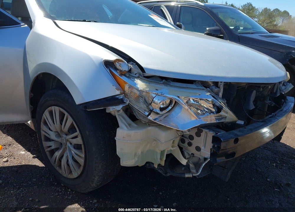 2013 TOYOTA CAMRY LE VIN: 4T1BF1FK1DU206671
