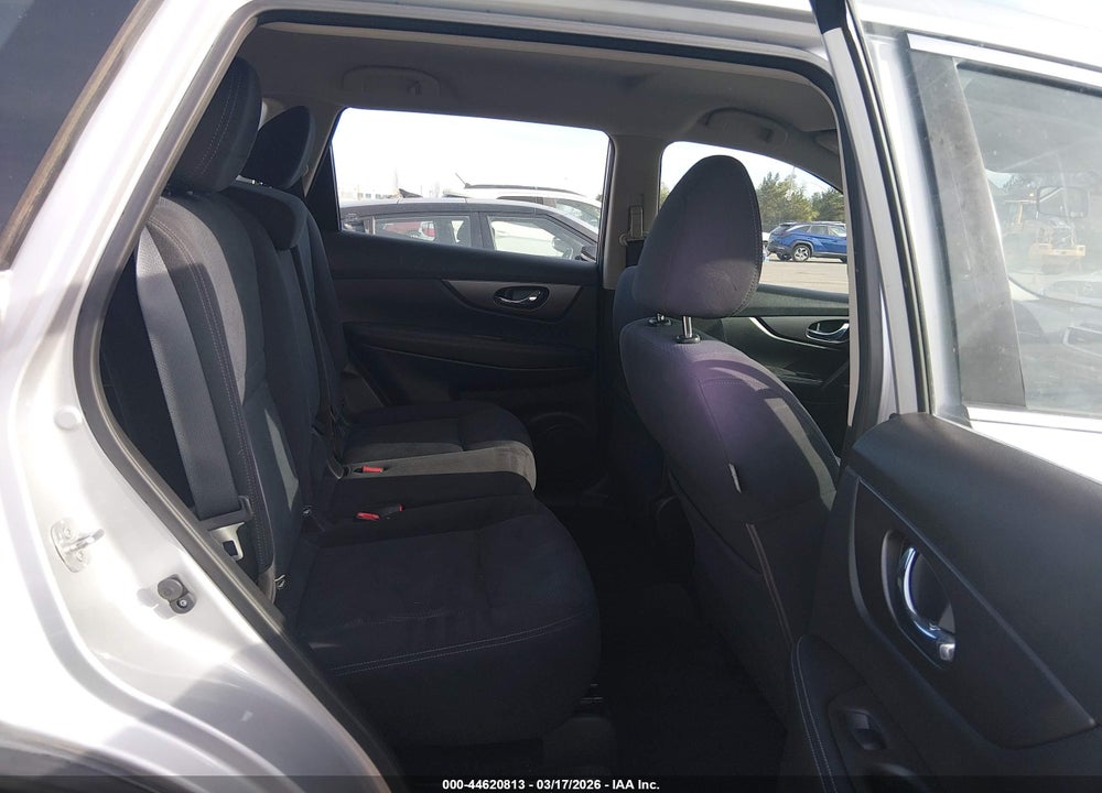 2016 NISSAN ROGUE S VIN: JN8AT2MT0GW000698