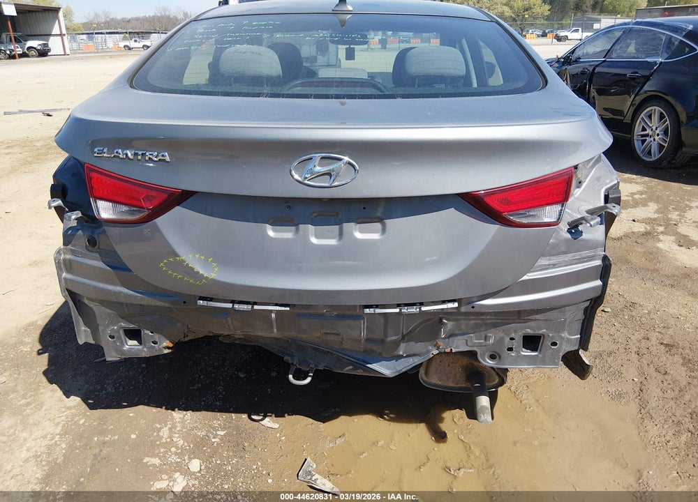 2014 HYUNDAI ELANTRA SE VIN: 5NPDH4AE4EH484342