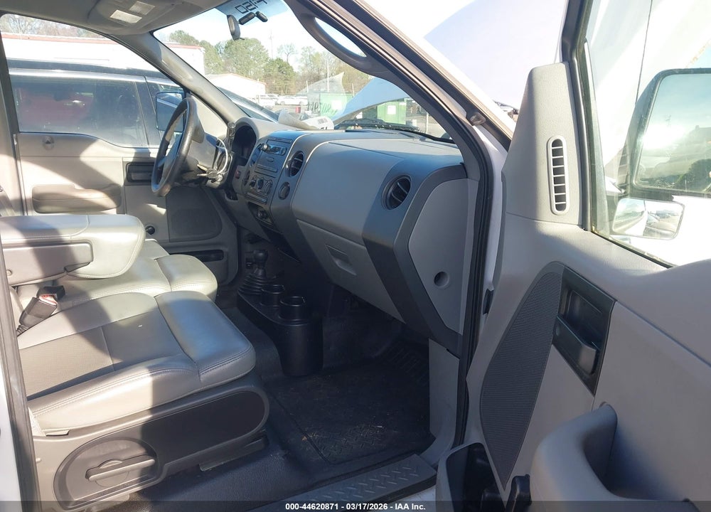 2005 FORD F-150 STX/XL/XLT VIN: 1FTRF14W25NB60935