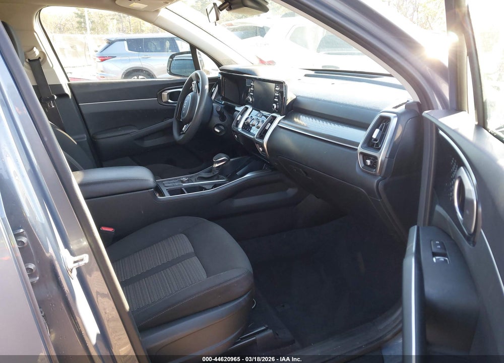 2022 KIA SORENTO LX VIN: 5XYRG4LC8NG144624