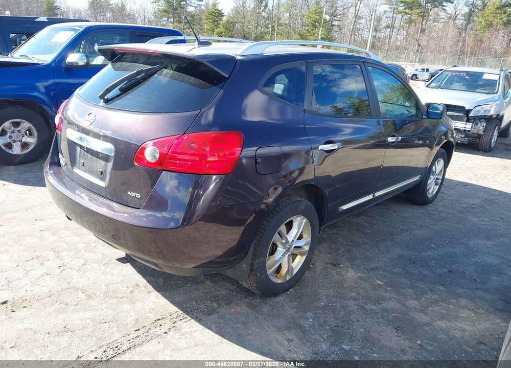2015 NISSAN ROGUE SELECT S VIN: JN8AS5MV4FW254306