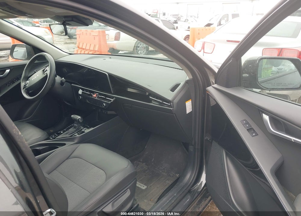 2023 KIA NIRO EX VIN: KNDCR3LE7P5085430