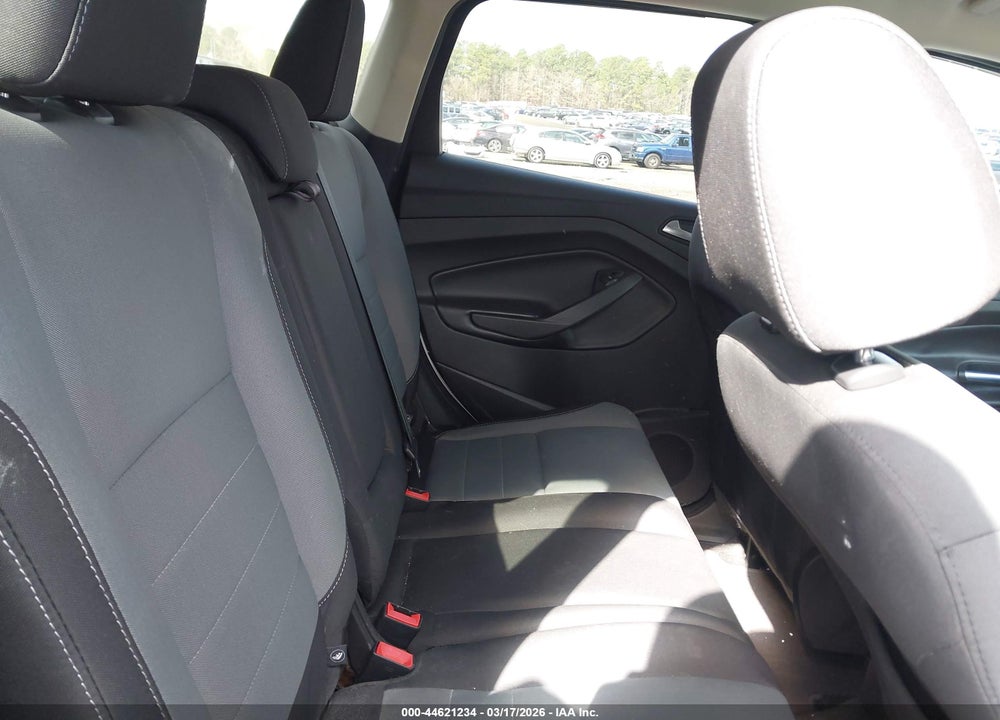 2016 FORD ESCAPE SE VIN: 1FMCU9GXXGUA07464