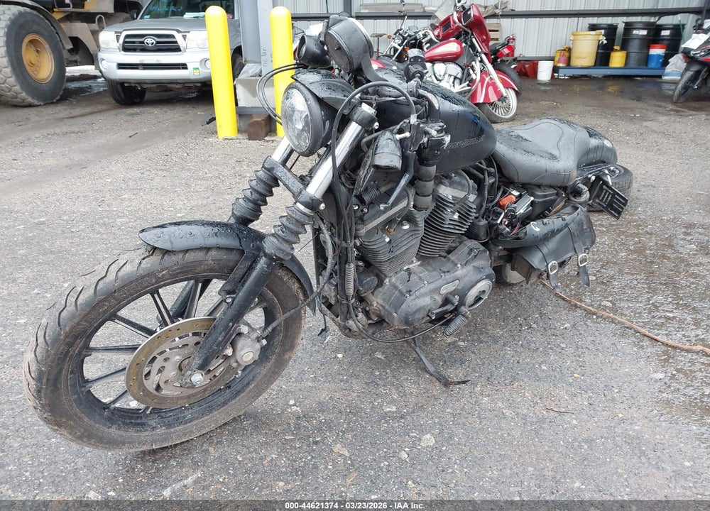 2010 HARLEY-DAVIDSON XL883 N VIN: 1HD4LE212AC423222