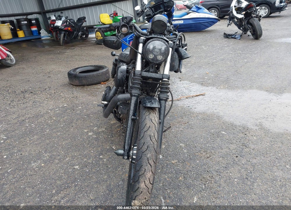 2010 HARLEY-DAVIDSON XL883 N VIN: 1HD4LE212AC423222