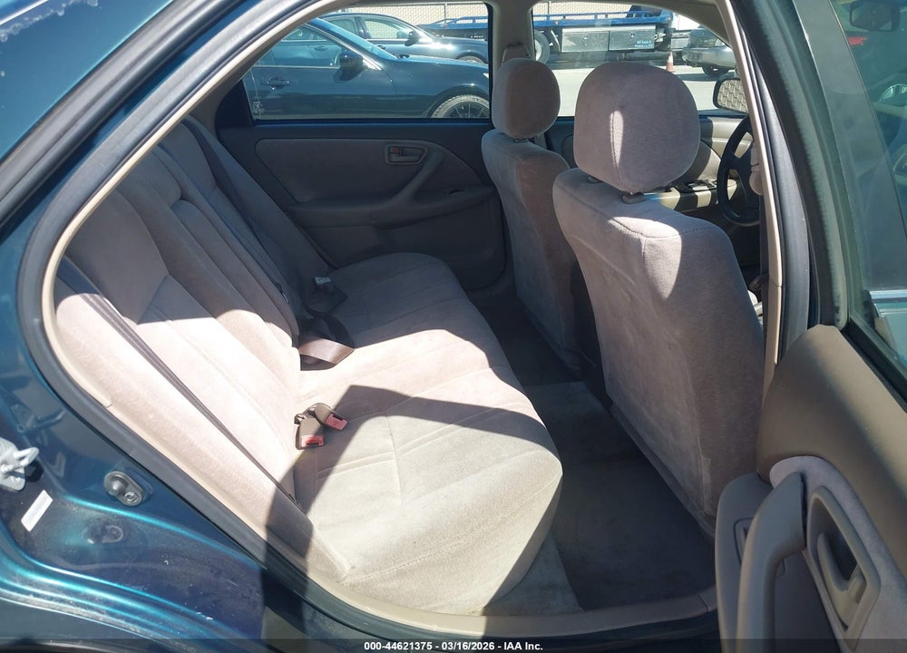 1998 TOYOTA CAMRY LE VIN: JT2BG22KXW0210508