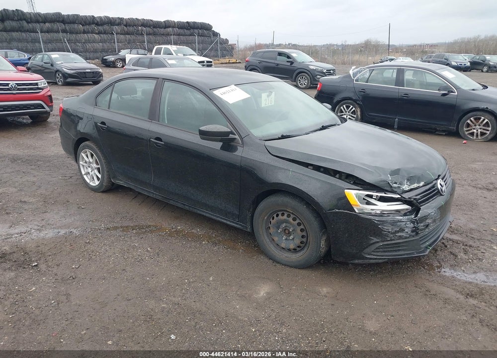 2011 VOLKSWAGEN JETTA 2.0L S VIN: 3VW2K7AJ5BM009728
