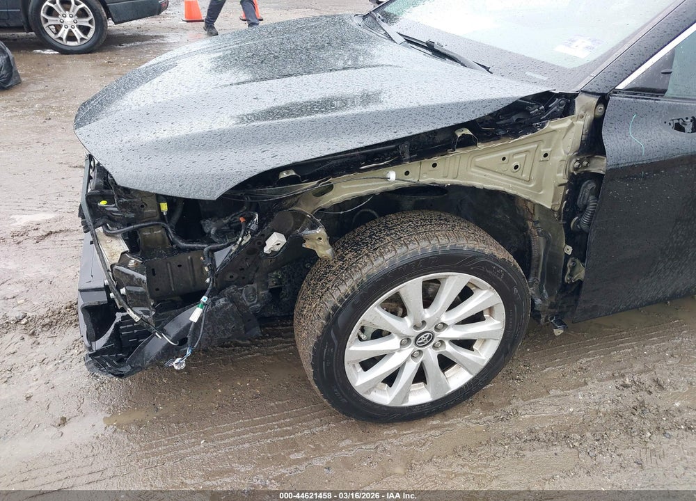 2019 TOYOTA CAMRY LE VIN: 4T1B11HK6KU815232