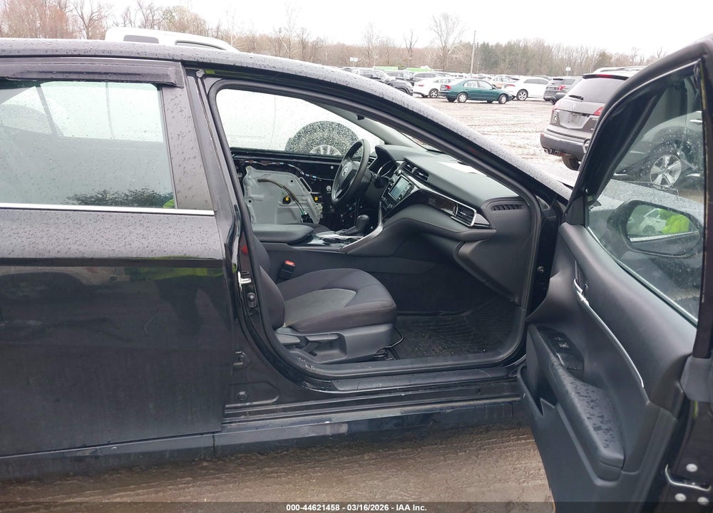 2019 TOYOTA CAMRY LE VIN: 4T1B11HK6KU815232