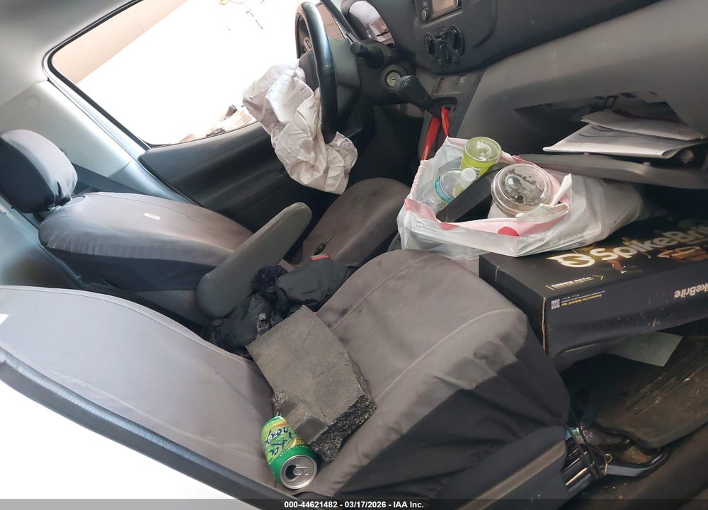 2015 NISSAN NV200 SV VIN: 3N6CM0KN3FK704718