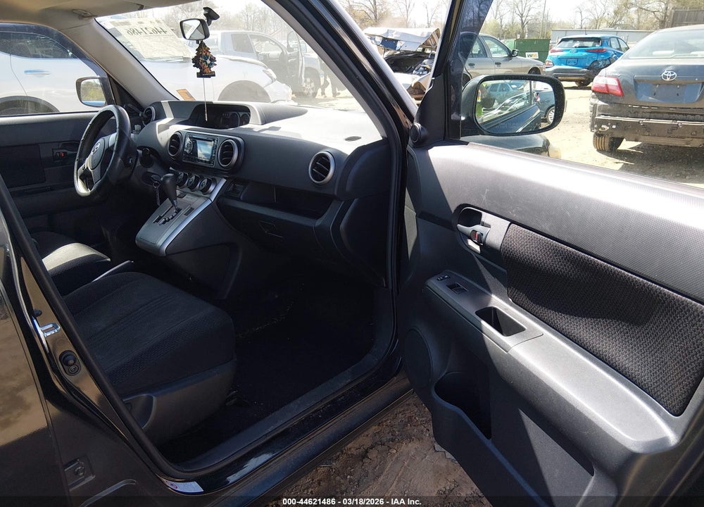 2009 SCION XB VIN: JTLKE50EX91073052